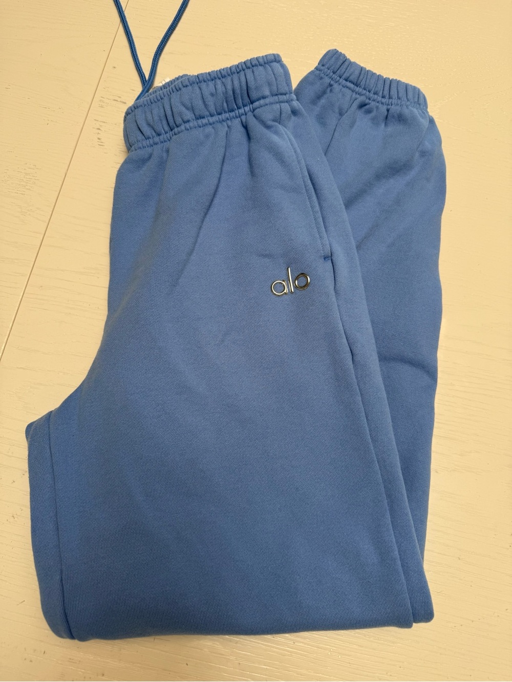 NWOT ALO ACCOLADE SWEATPANTS SIZE X-SMALL - WASHED ONCE NEVER WORN